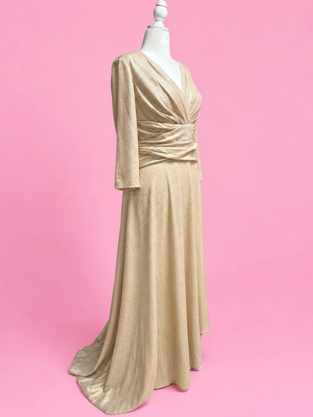 ✨ Oleg Cassini Champagne Metallic Shimmer Formal Dress – Size 14 ✨ - Picture 6 of 6